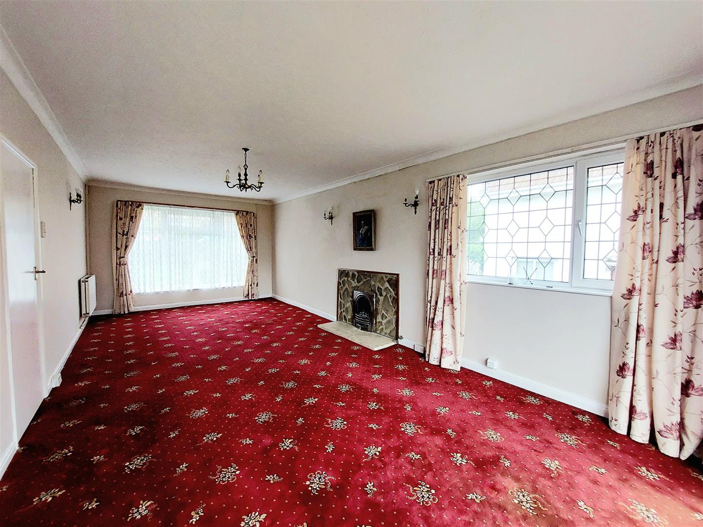 Victoria Road, Waunarlwydd, Swansea, SA5 4SX